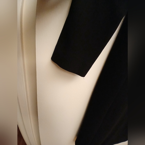 Judith &Charles Elegant Black Dress with Houndstooth Accents.Size 8 - Picture 4 of 10